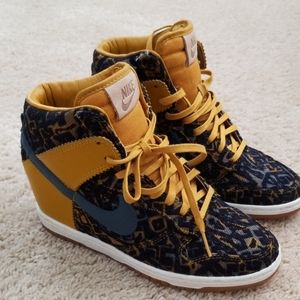 Nike Dunk Sky Hi shoes